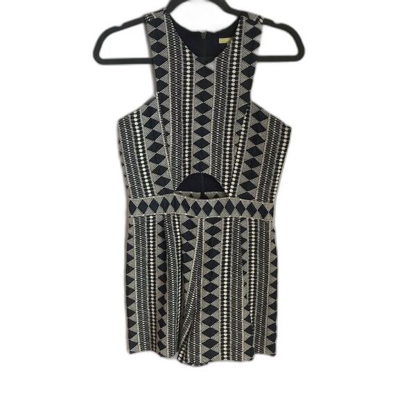 Gianni Bini Geometric Blue & White Romper Women's Size Small One-Piece Cut-out - Picture 3 of 10